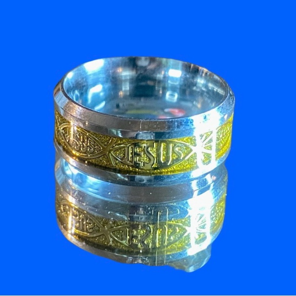 Finger Ring! - Picture 2 of 9